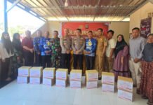 Cegah Karhutla, Polres OKI Gandeng Warga Pedamaran dan Bantu Korban Kebakaran