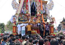 Diarak di Atas Bade Setinggi 24 Meter, Bupati Egi Targetkan Balinuraga Jadi ‘Penglipuran’ Lampung pada 2027