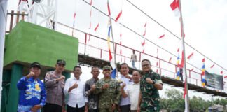 Dandim 0402/OKI Dampingi Danrem 044/Gapo Launching 2.500 Titik Jembatan Garuda dan 3.000 Titik Air Bersih