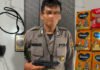 Nyamar Jadi Polisi, Pria Ini Kepergok Curi Susu di Minimarket