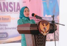 Canangkan Desa TAPIS dan Luncurkan Sekolah Lansia, Ketua TP PKK Lampung Dorong Pembangunan SDM Dimulai dari Desa