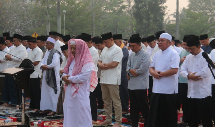 Ikhtiar Hadapi Kemarau dan Karhutla, Kapolda Sumsel Ikuti Shalat Istisqa di Griya Agung