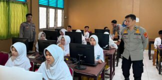 Polres OKI Ajak Pelajar SMAN 1 Kayuagung Bijak Manfaatkan AI