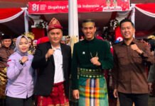 Semarak HUT ke-81 RI di OKI, Ratusan Penari Kibarkan Selendang dan Bendera Berlogo Bank Sumsel Babel