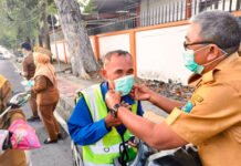 Kualitas Udara Menurun, Pemkab OKI Bagikan Masker dan Batasi Aktivitas Sekolah
