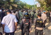 Quick Response Brimob Polda Lampung Atasi Kerusuhan di PT BSA
