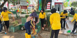 Sambut Hari Jadi ke-78 Polisi Wanita, Polwan Polda Sumsel Gelar Aksi Bersih Lingkungan