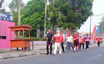 Semarak HUT ke-81 RI, Polres OKI Gelar Jalan Santai dan Lomba Tradisional