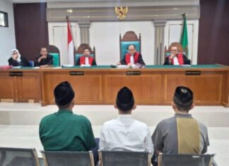 Majelis Hakim Vonis 3 Terdakwa Korupsi KUR Tambak Udang OKI, SHM 95 Petani Dikembalikan