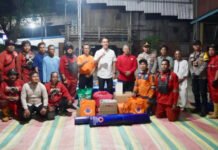 Turun ke Lokasi Karhutla Deling, Bupati Muchendi Semangati Petugas di Garis Depan