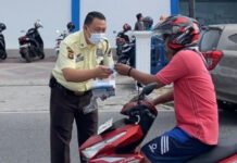 BSB Cabang Kayuagung Bagikan Masker, Ajak Warga dan Nasabah Waspada Asap Karhutla