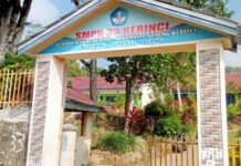 Miris, Dinding Sekolah SMPN 33 Kerinci Dipenuhi Coretan, Kinerja Kepala Sekolah Dipertanyakan