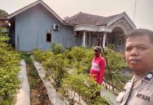 Bhabinkamtibmas Polsek Pedamaran Cek Lahan Pekarangan Pangan Bergizi di Desa Sumber Hidup