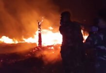 Gerak Cepat Babinsa Koramil 402-07/Indralaya Selamatkan Rumah Warga dari Kobaran Api
