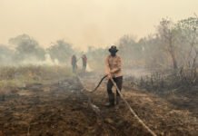Gunakan Cairan X-Fire, Polres OKI Padamkan Titik Api di Tol KM 341