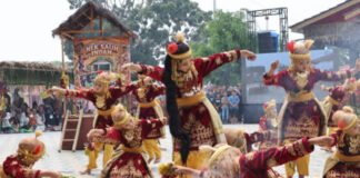 Pesona Mistis Tari Nek Salih Indah dari Belui Hipnotis Ribuan Penonton di Festival Budaya Kerinci 2026